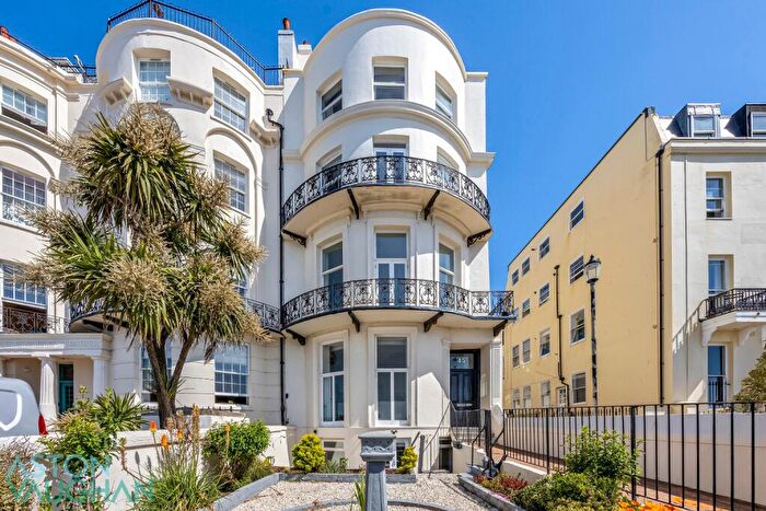 2 Bedroom Apartment For Sale In Marine Parade, Brighton, East Sussex, BN2