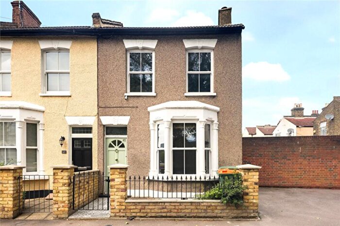3 Bedroom Semi Detached House For Sale In Ham Park Road, Stratford, London, E15