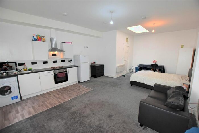 Studio To Rent In York Road, Leicester, LE1