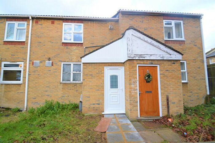 1 Bedroom Maisonette To Rent In Castile Road, Woolwich, London, SE18