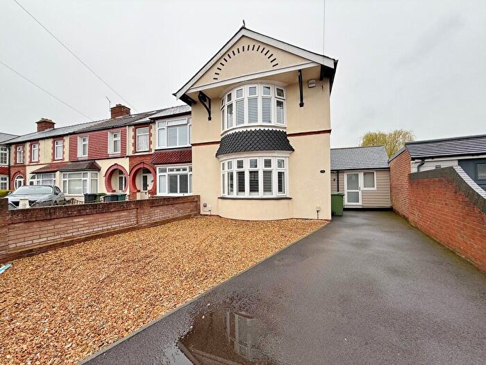 3 Bedroom Semi-Detached House For Sale In Pitreavie Road, Cosham, PO6