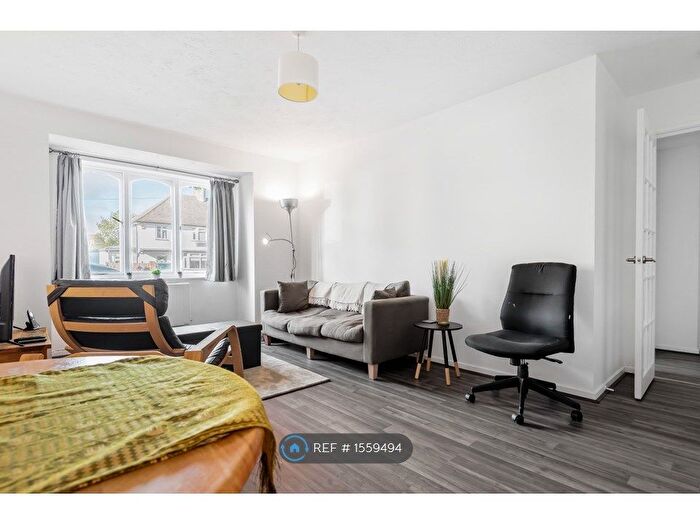 2 Bedroom Flat To Rent In Sydenham Park Road, London, SE26