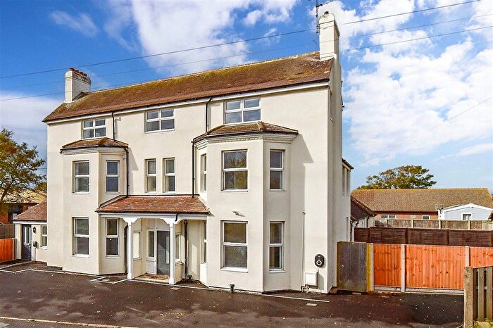 4 Bedroom Semi-detached House For Sale In Station Road, Lydd, Romney Marsh, Kent, TN29