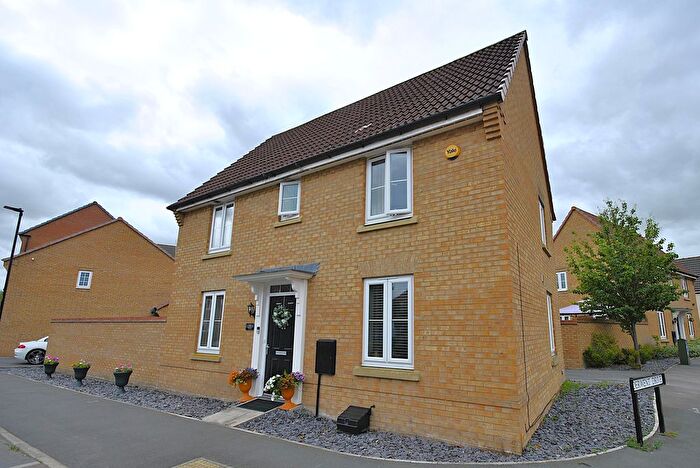 3 Bedroom Detached House For Sale In Buttermere Crescent, Lakeside, DN4