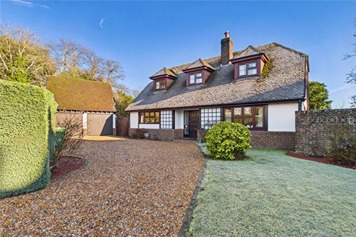 4 Bedroom Detached House For Sale In Orchard Road, Mortimer, Reading, Berkshire, RG7