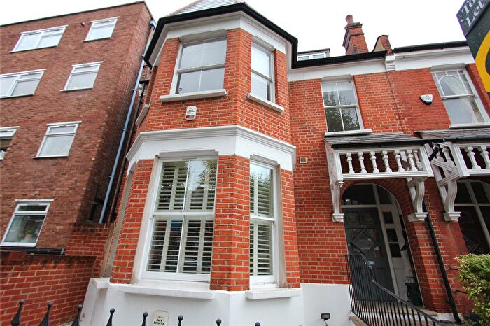 2 Bedroom Flat To Rent In Mount View Road, London, N4