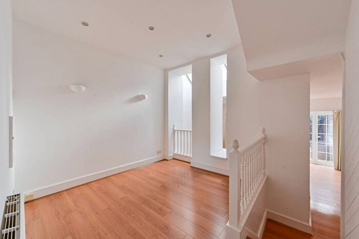 4 Bedroom Terraced House To Rent In St Johns Wood Terrace, St John's Wood, London, NW8