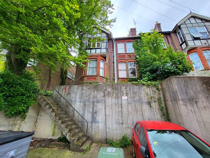 1 Bedroom Flat To Rent In Downs Road, Luton, LU1