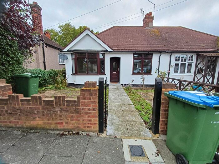 2 Bedroom Semi-Detached House To Rent In Irwin Avenue, London, SE18