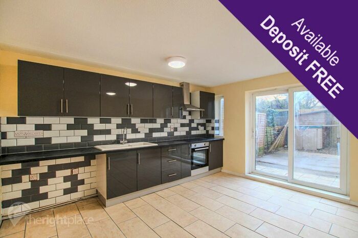 4 Bedroom Terraced House To Rent In Helford Place, Fishermead, Milton Keynes, MK6