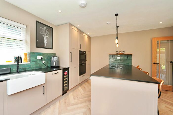 3 Bedroom Detached House For Sale In Priory Lane, Huntingdon, Cambridgeshire., PE29