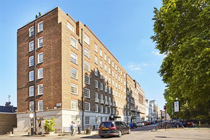 3 Bedroom Flat For Sale In Lowndes Square, London, SW1X
