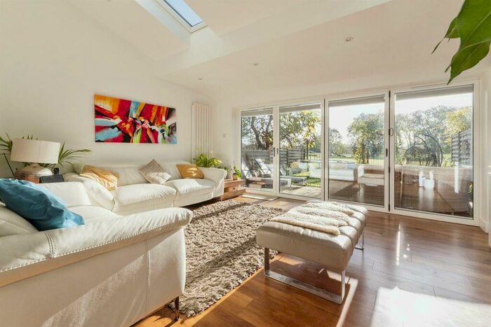 3 Bedroom Semi-Detached House For Sale In Pigeons Close, Thriplow, Royston, SG8