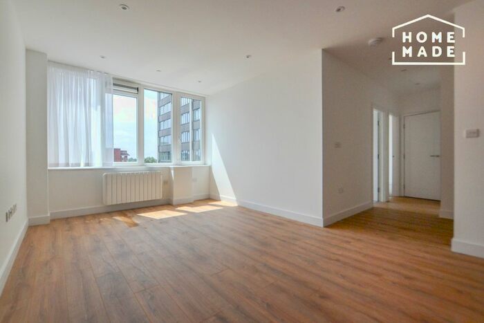 2 Bedroom Flat To Rent In Lampton Road, Hounslow TW3