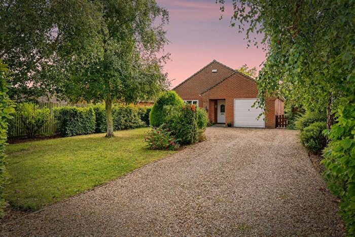 3 Bedroom Detached Bungalow For Sale In Cross Road, Sutton St. Edmund, Spalding, PE12