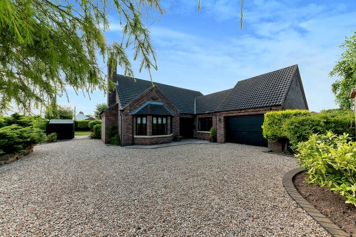 2 Bedroom Bungalow For Sale In Croxton Road, Kirmington, Ulceby, Lincolnshire, DN39