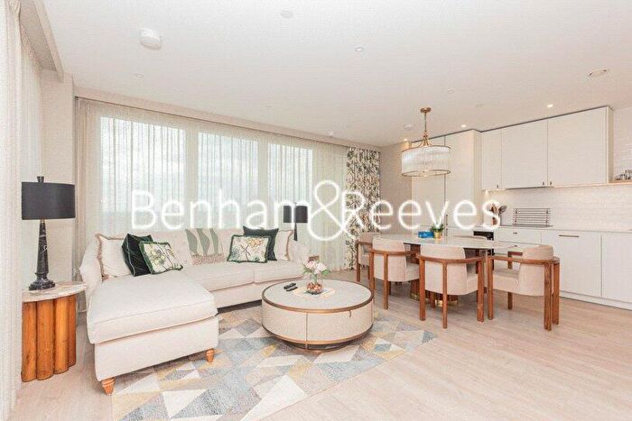 3 Bedroom Apartment To Rent In Caldon Boulevard, Wembley, HA0