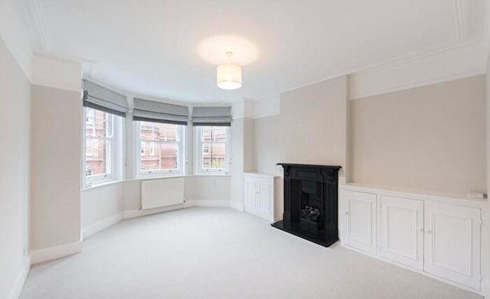 3 Bedroom Property To Rent In Shroton Street, Marylebone, London, NW1