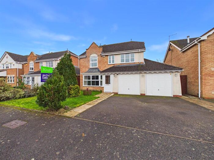 4 Bedroom Detached House For Sale In Alicia Close, Cawston, Rugby, CV22