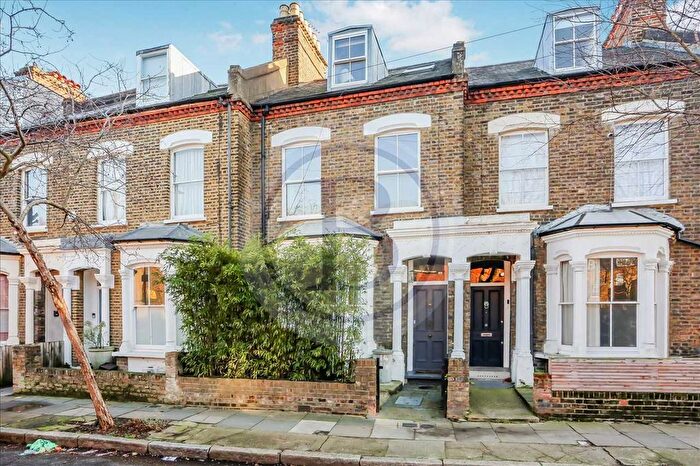 4 Bedroom Terraced House For Sale In Hatchard Road, London, N19