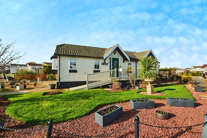 2 Bedroom Park Home For Sale In Beacon Park Home Village, Skegness, PE25