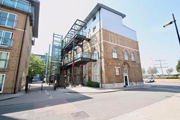 1 Bedroom Flat To Rent In Hopton Road, London, SE18