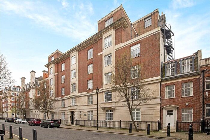 Studio To Rent In Hallam Street, Marylebone, W1W