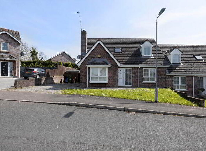3 Bedroom Semi-Detached House For Sale In Hillcrest Mews, Craigavon, BT65