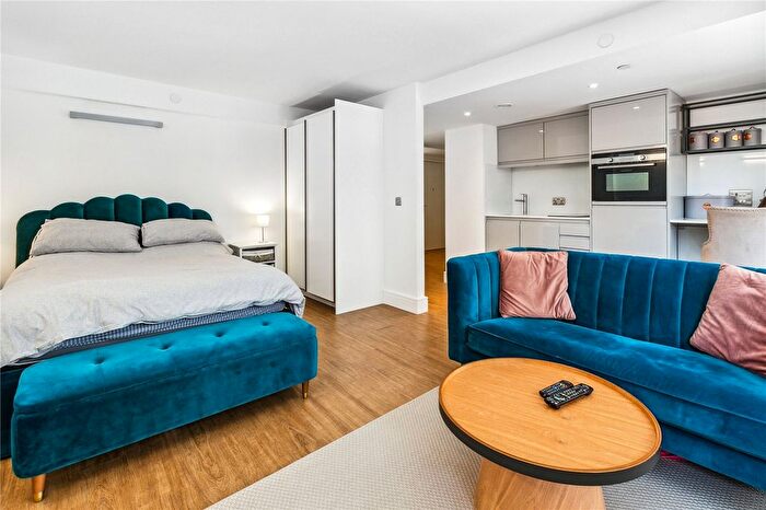 Studio To Rent In Red Lion Square, Wandsworth High Street, SW18