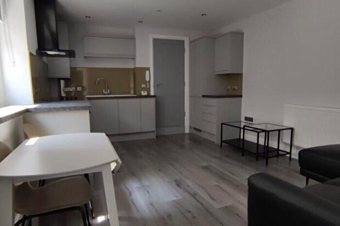 1 Bedroom Flat To Rent In Richmond Road Cardiff, CF24