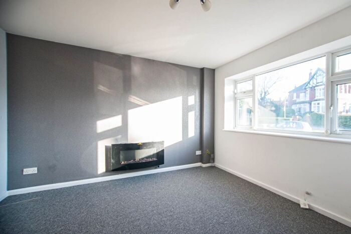 2 Bedroom Flat To Rent In Cliff Road, Hornsea, HU18