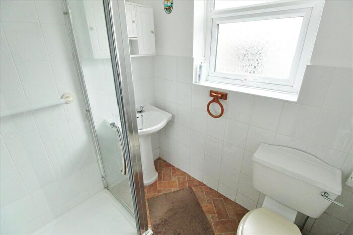2 Bedroom Bungalow For Sale In Haydock Grove, Heysham, Morecambe, LA3