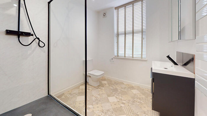4 Bedroom House To Rent In Portland Apartments, Lincoln, LN5