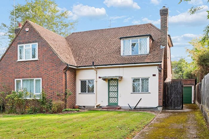 2 Bedroom Semi-Detached House For Sale In Moss Lane, Pinner, HA5
