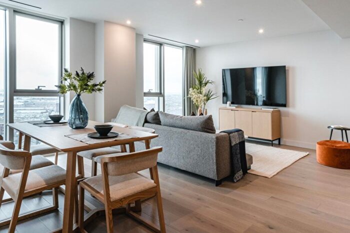 2 Bedroom Penthouse To Rent In The Lexington, B William Jessop Way Liverpool, L3