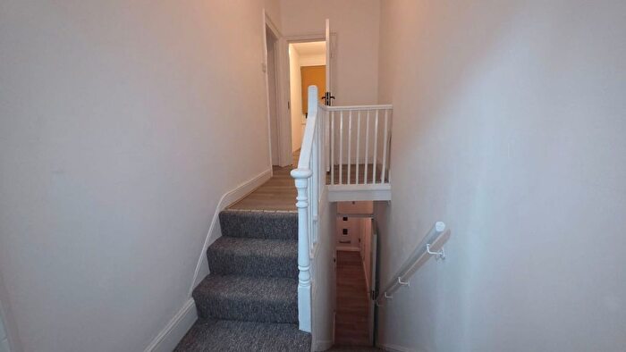3 Bedroom Flat To Rent In Keogh Road, London, E15