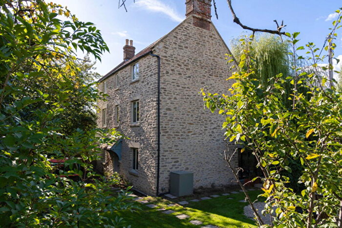 4 Bedroom Detached House For Sale In Warminster Road, Rodden, Frome, BA11