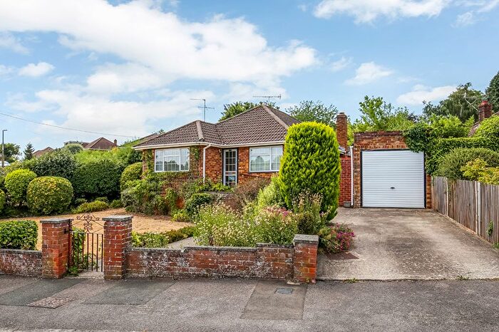 3 Bedroom Bungalow For Sale In Balmoral Road, Salisbury, Wiltshire, SP1