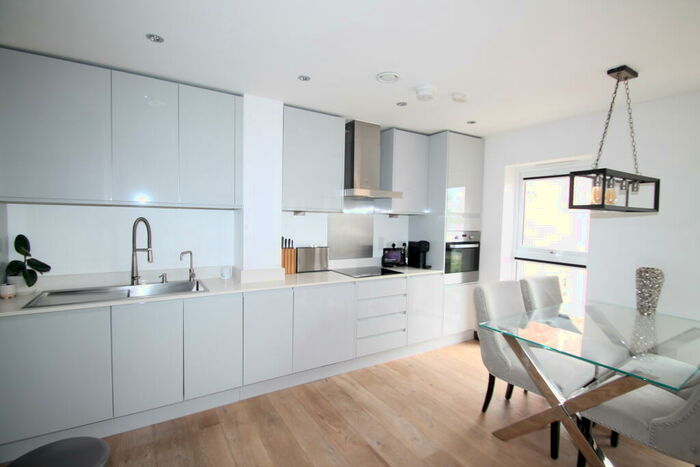 2 Bedroom Flat To Rent In William Mundy Way, Dartford, DA1