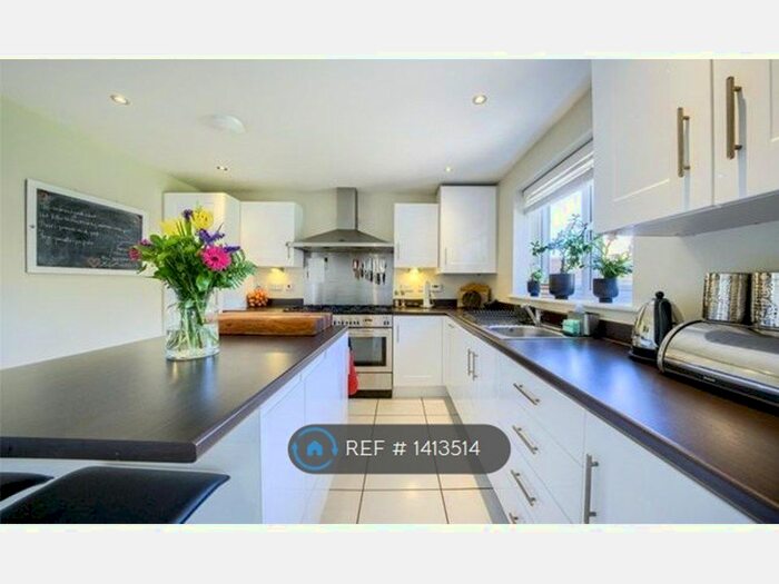 4 Bedroom Detached House To Rent In Griffin Lane, Shirley, Solihull, B90