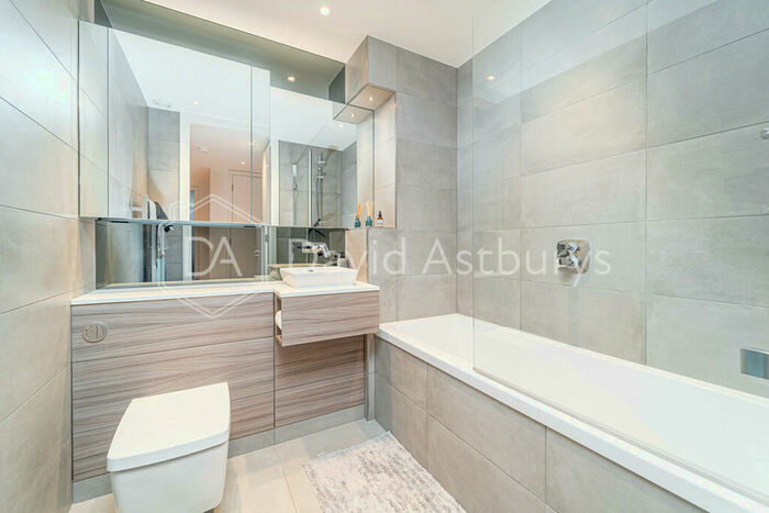 2 Bedroom Apartment To Rent In High Street, Hornsey, London, N8