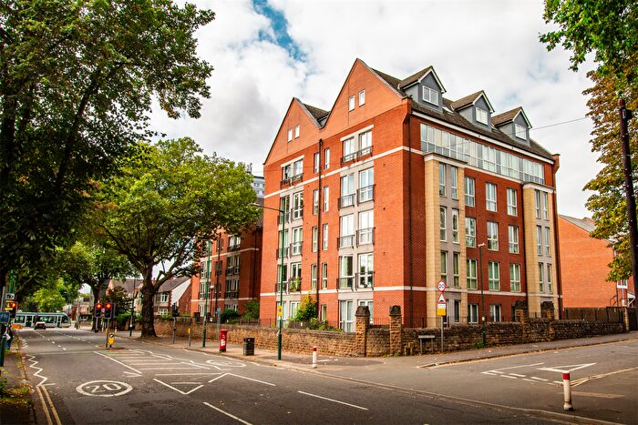 2 Bedroom Apartment To Rent In The Pavilion, Russell Road, Nottingham, NG7