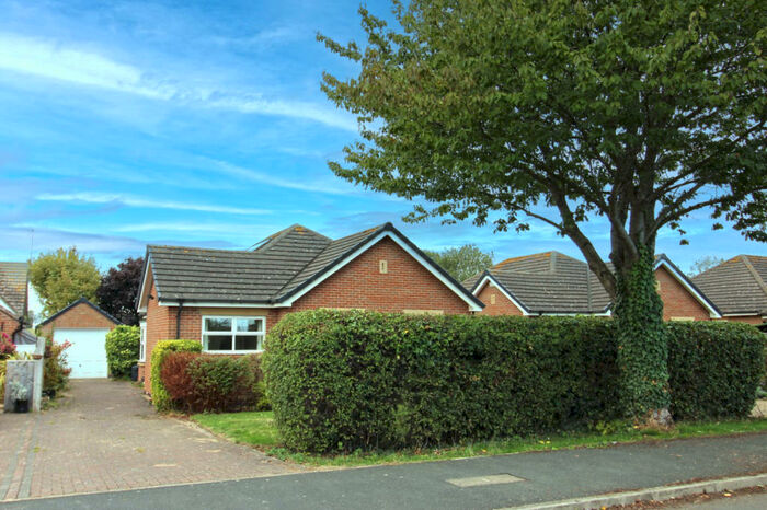 3 Bedroom Detached Bungalow For Sale In Carr Lane, Leven, HU17