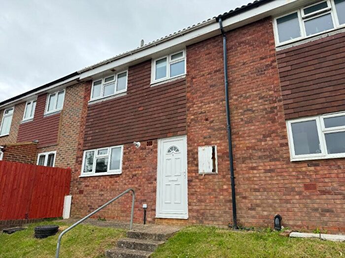 3 Bedroom Terraced House To Rent In Vale Close, Seaford, East Sussex, BN25