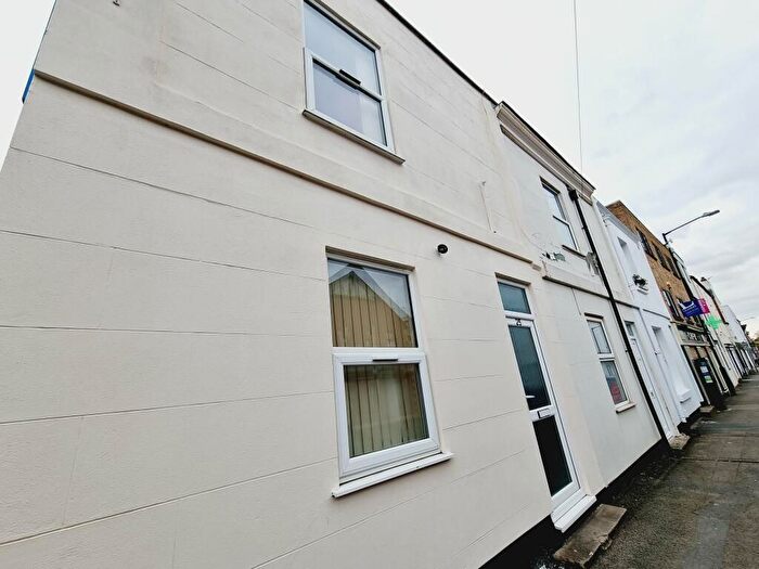 4 Bedroom Terraced House To Rent In Oxford Street, Leamington Spa, CV32
