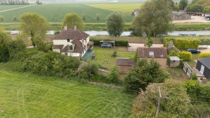 4 Bedroom Detached House For Sale In Anchor Drove, Brandon Bank, Downham Market, PE38