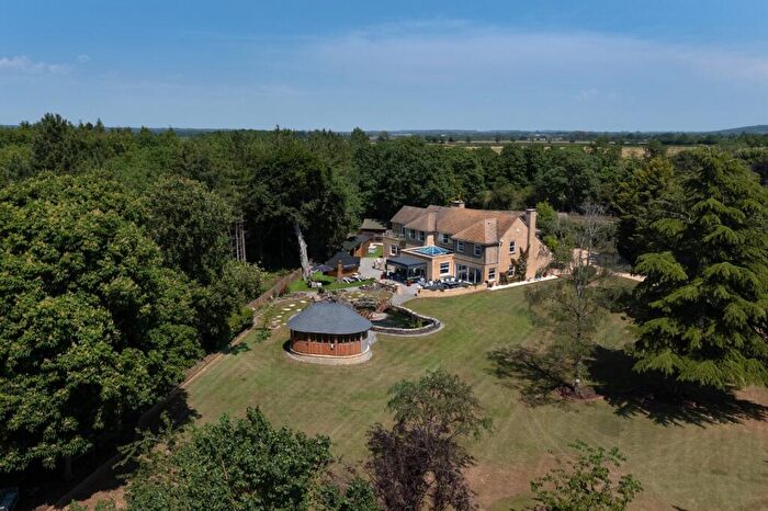 5 Bedroom Detached House For Sale In Cogges Lane, Stanton Harcourt, Witney, Oxfordshire, OX29