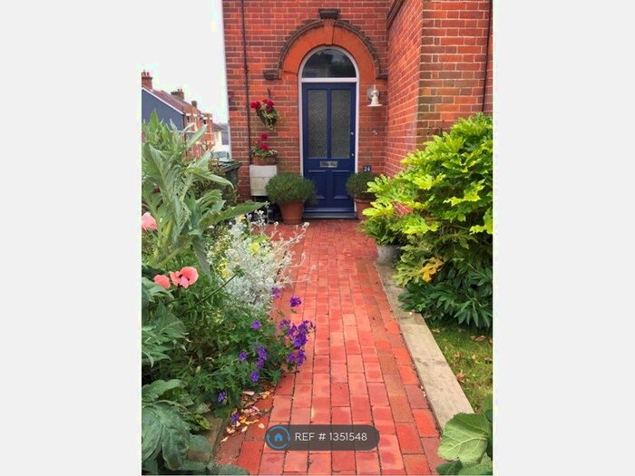 3 Bedroom Semi-Detached House To Rent In Vale Road, St. Leonards-On-Sea, TN37