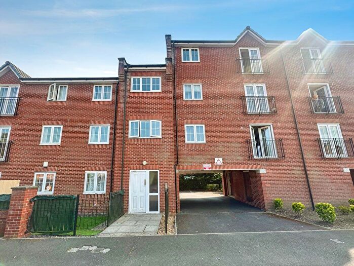 1 Bedroom Apartment For Sale In Valley Mill Lane, Bury, BL9
