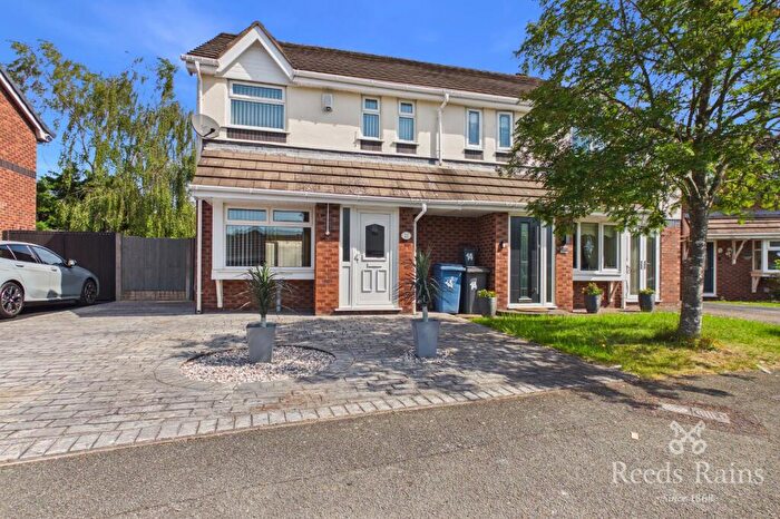 3 Bedroom Semi-Detached House To Rent In The Cedars, Liverpool, Merseyside, L12
